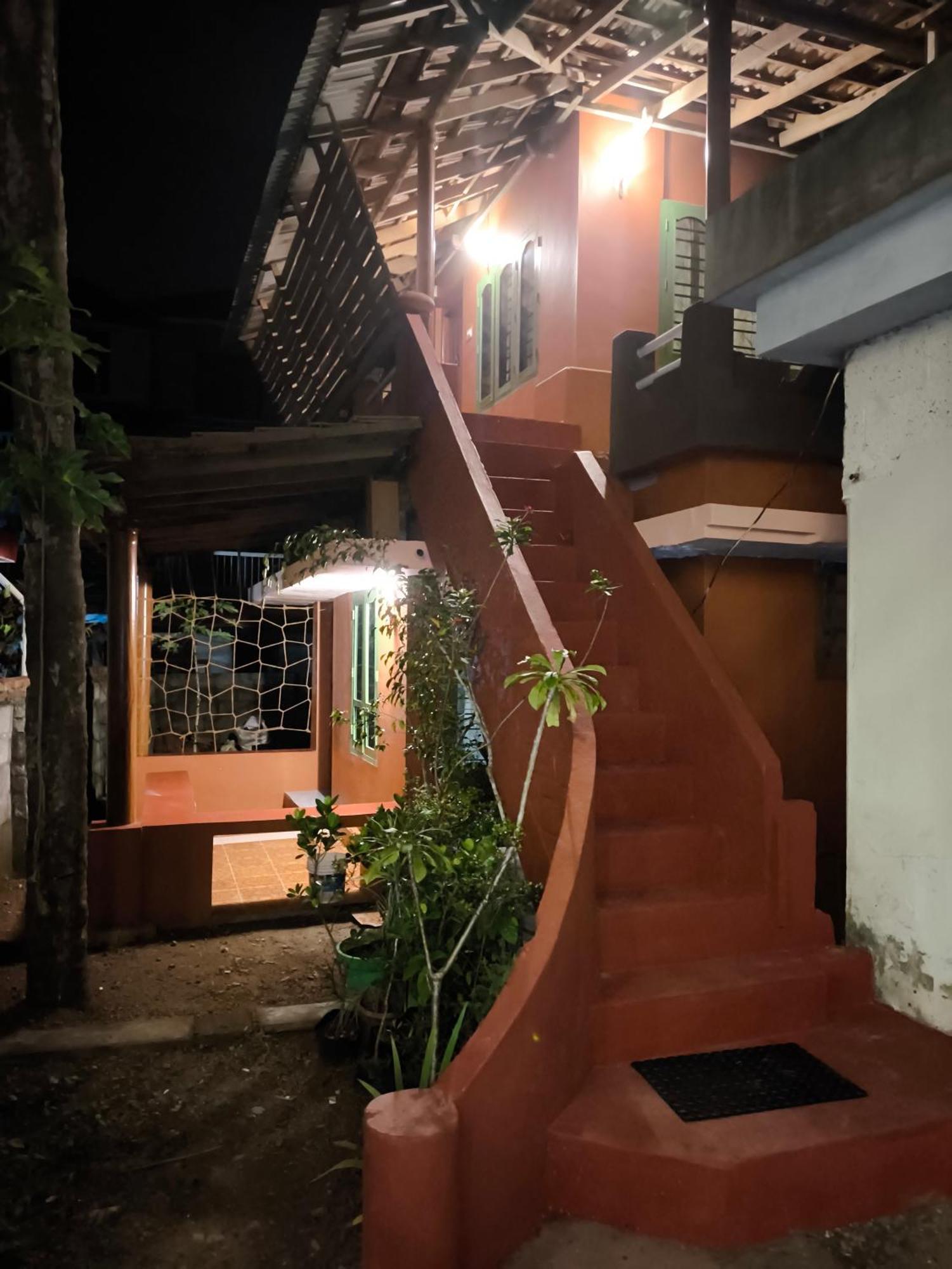 Tiny Temple Hotel Варкала Екстериор снимка